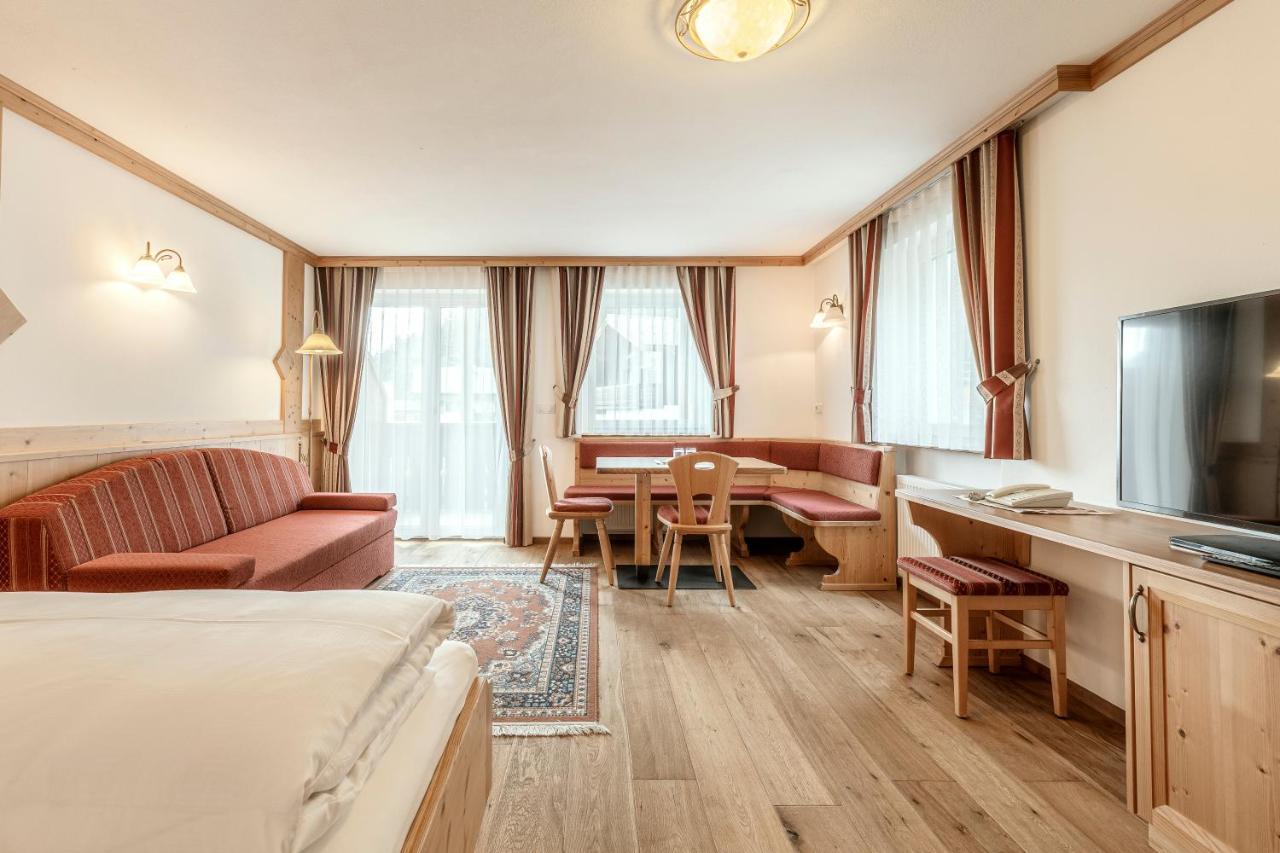 Christeinerhof Hotel Santa Cristina Val Gardena Екстериор снимка